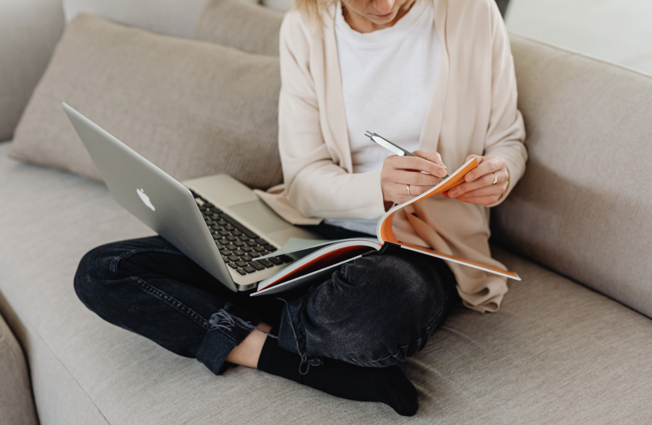 how to start an email newsletter