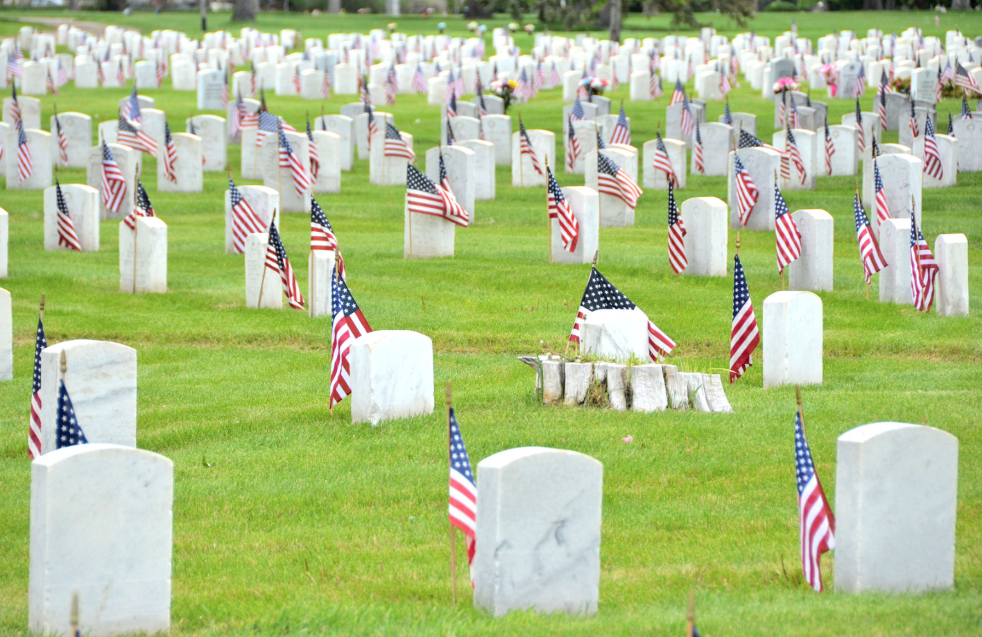 memorial day national cemetery